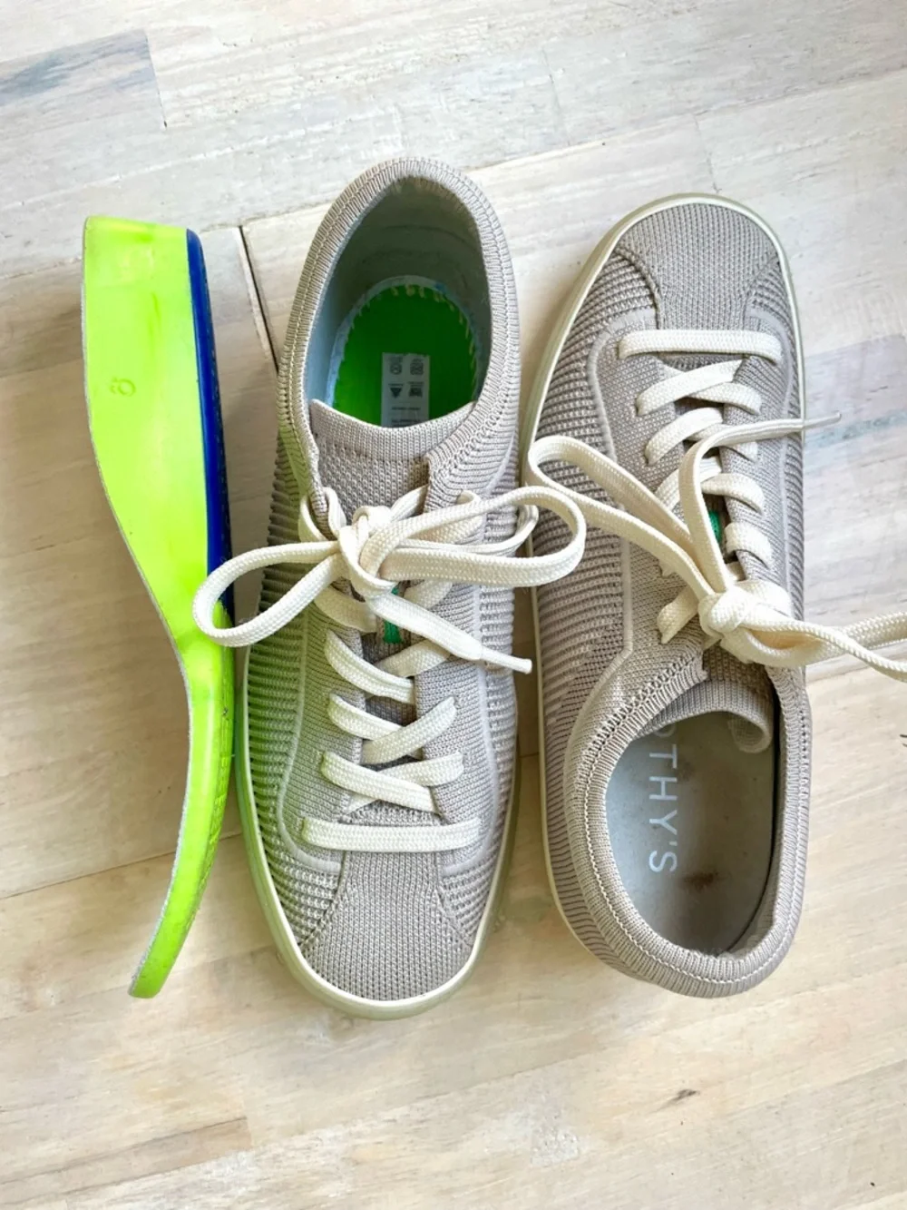 Rothy’s The Lace Up Sneaker Gray Women’s Size 6